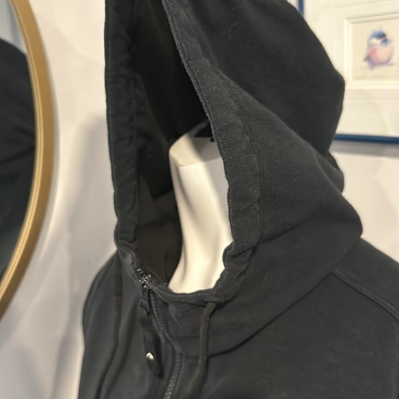 Women’s Black zip up - Picture 2 of 4